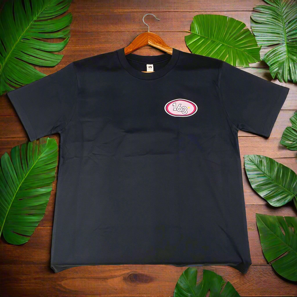 “THE MIDNIGHT NAVY TEE”.